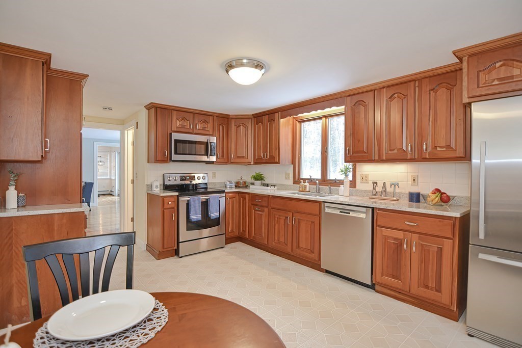 8 Agawam Road Acton, MA 01720 - Photo 8 of 32 Gallery Image 8