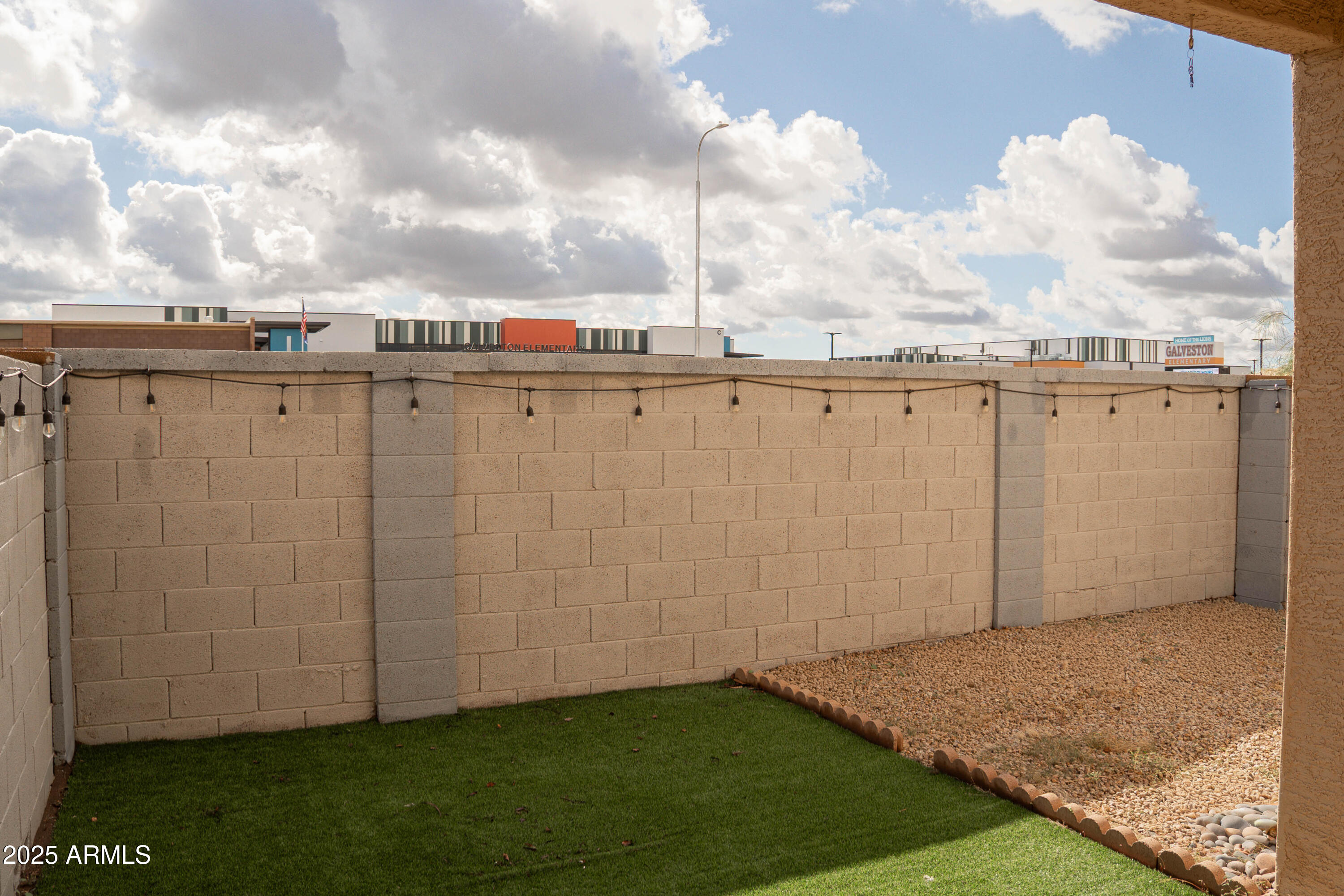 625 North Hamilton Street, Unit 27 Chandler, AZ 85225 - Photo 6 of 40 a view of a terrace