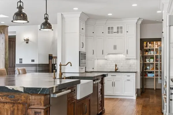 $6,500,000 | 5709 North Montour Road, Gibsonia, PA 15044