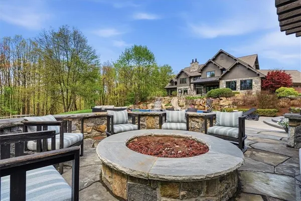 $6,500,000 | 5709 North Montour Road, Gibsonia, PA 15044
