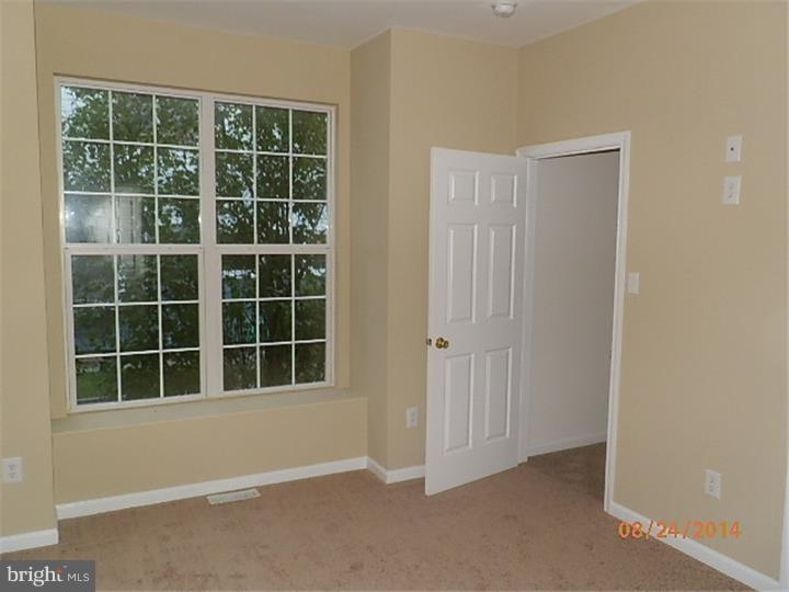 425 A Peltoma Road Barrington, NJ 08033 - Photo 7 of 10 Guest Room