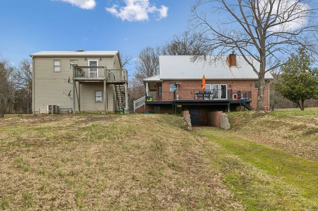 $550,000 | 7567 Old State Rte 1, New Johnsonville, TN 37134