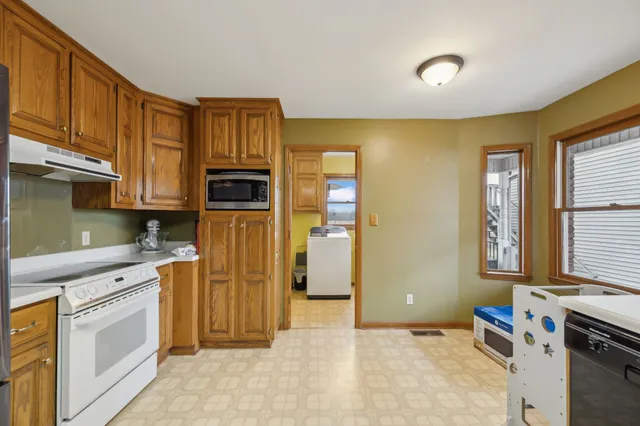 $550,000 | 7567 Old State Rte 1, New Johnsonville, TN 37134