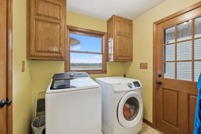 $550,000 | 7567 Old State Rte 1, New Johnsonville, TN 37134