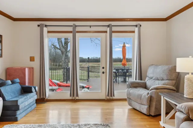 $550,000 | 7567 Old State Rte 1, New Johnsonville, TN 37134