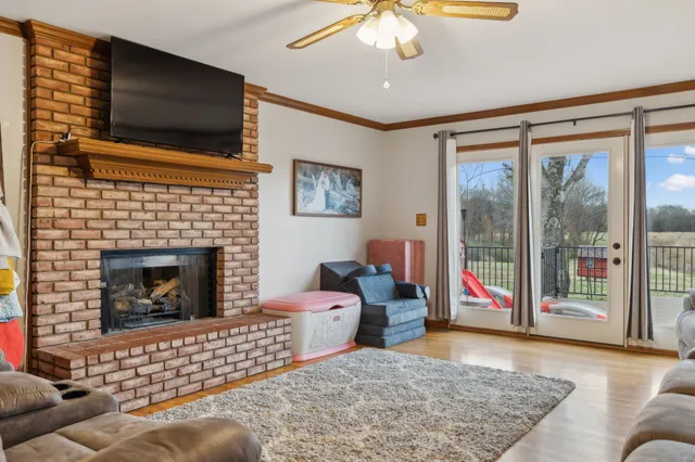 $550,000 | 7567 Old State Rte 1, New Johnsonville, TN 37134