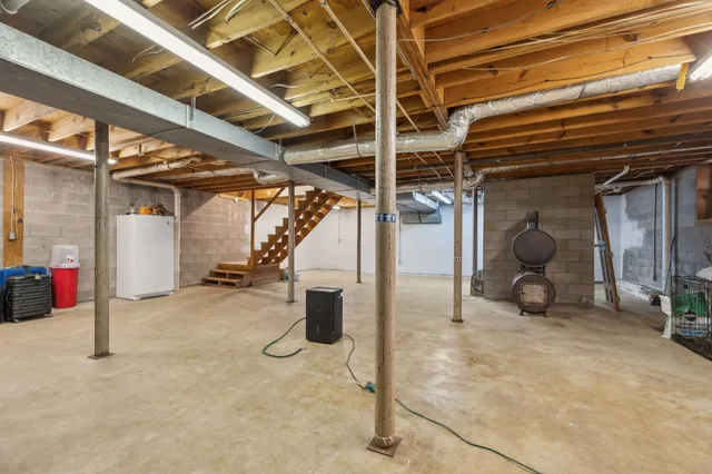 $550,000 | 7567 Old State Rte 1, New Johnsonville, TN 37134