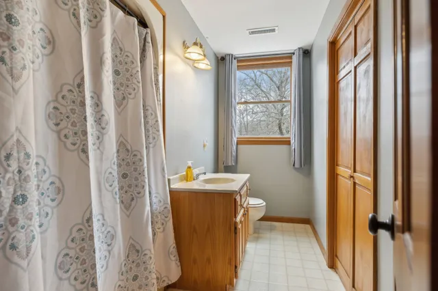 $550,000 | 7567 Old State Rte 1, New Johnsonville, TN 37134