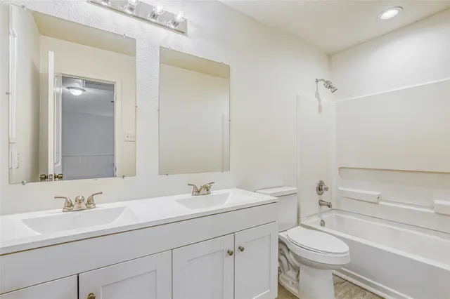 $549,900 | 113 Silver Lace Lane, Round Rock, TX 78664