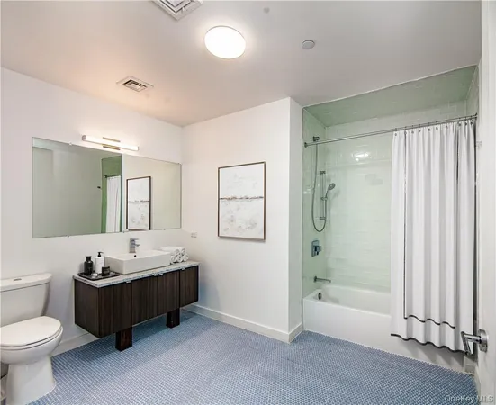 $3,500 | 250 Central Park Avenue, Unit 5J, Hartsdale, NY 10530