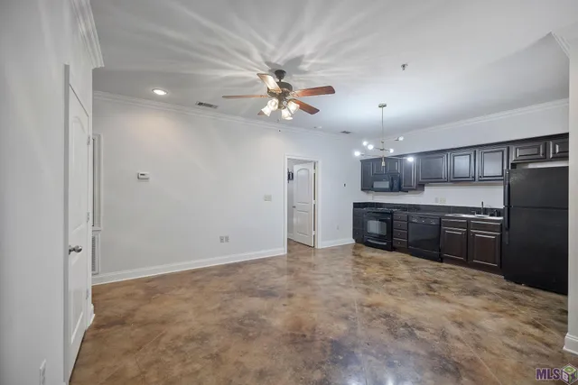 $120,000 | 888 South Kenilworth Parkway, Unit 4H, Baton Rouge, LA 70820