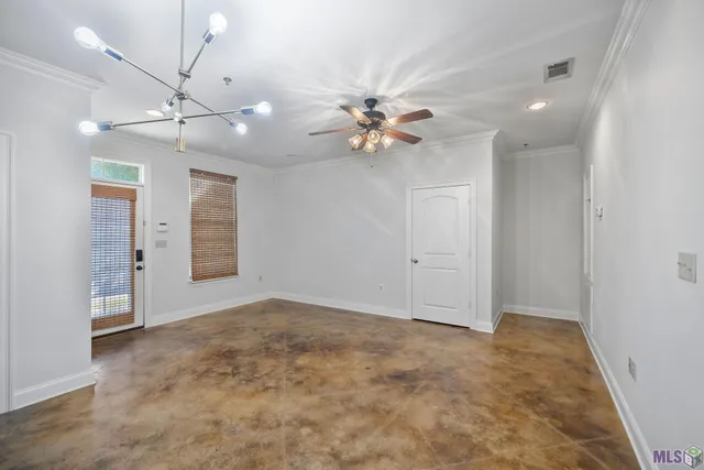 $120,000 | 888 South Kenilworth Parkway, Unit 4H, Baton Rouge, LA 70820