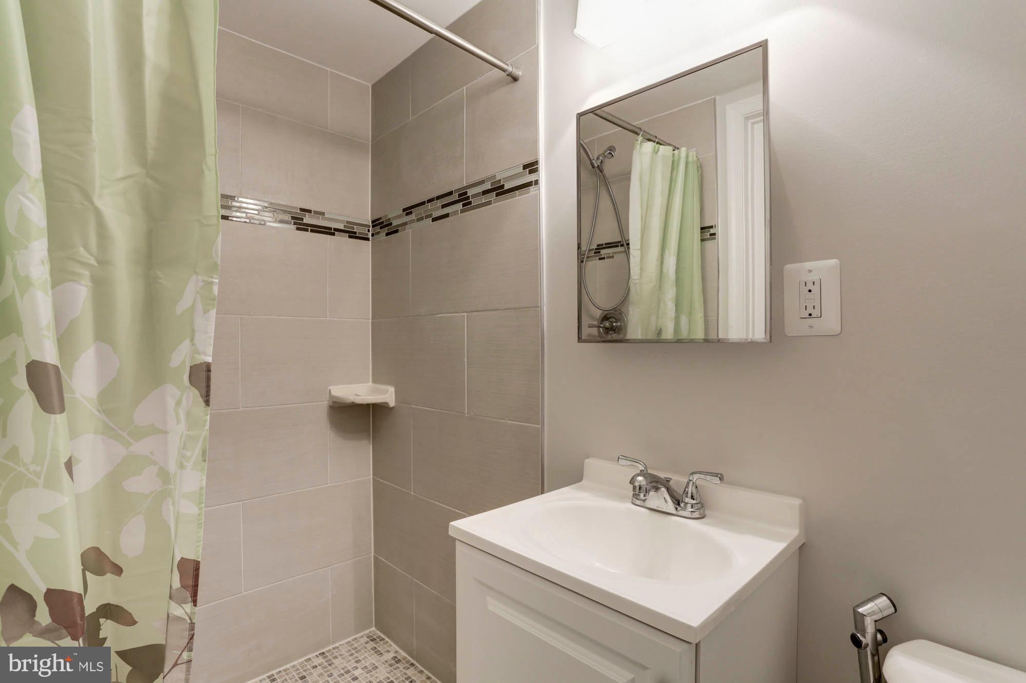 8012 Sandy Spring Road Laurel, MD 20707 - Photo 30 of 36 Basement - Full Bathroom