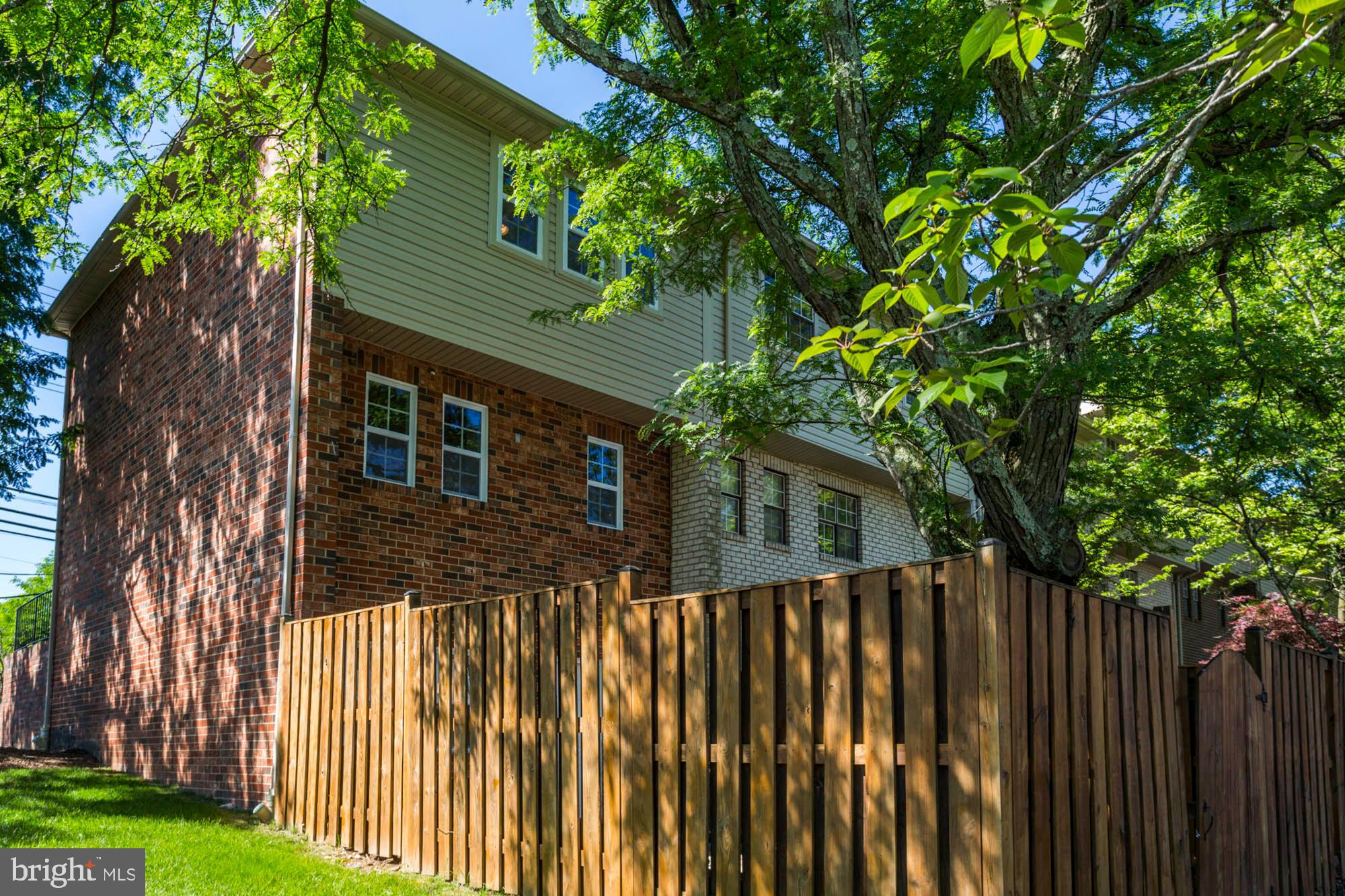 8012 Sandy Spring Road Laurel, MD 20707 - Photo 34 of 36 Side View
