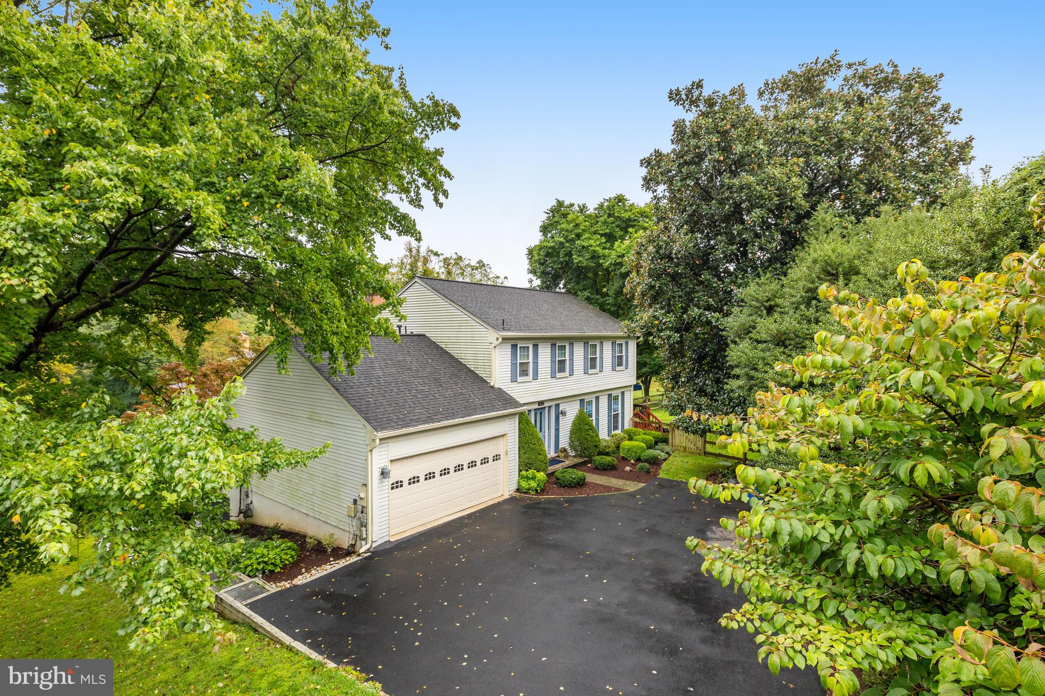 1033 Riva Ridge Drive Great Falls, VA 22066 - Photo 3 of 26 1033 Riva Ridge Dr.