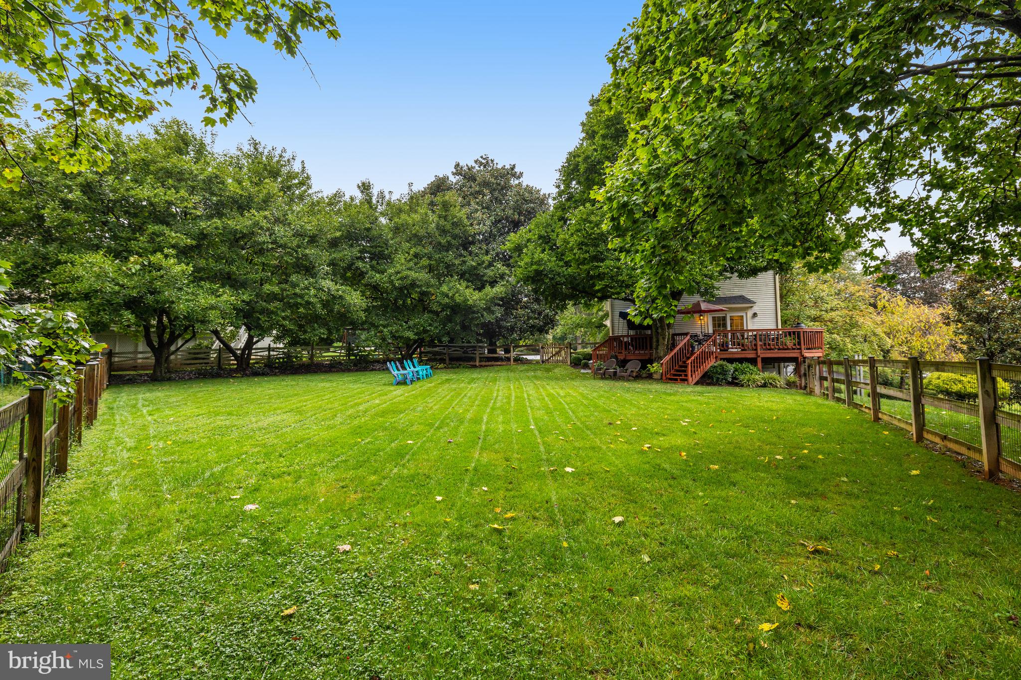 1033 Riva Ridge Drive Great Falls, VA 22066 - Photo 4 of 26 0.47 Acre Lot with Fully Fenced Backyard