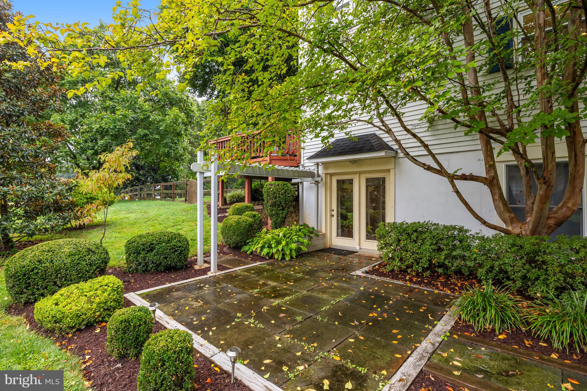 1033 Riva Ridge Drive Great Falls, VA 22066 - Photo 6 of 26 0.47 Acre Lot with Fully Fenced Backyard