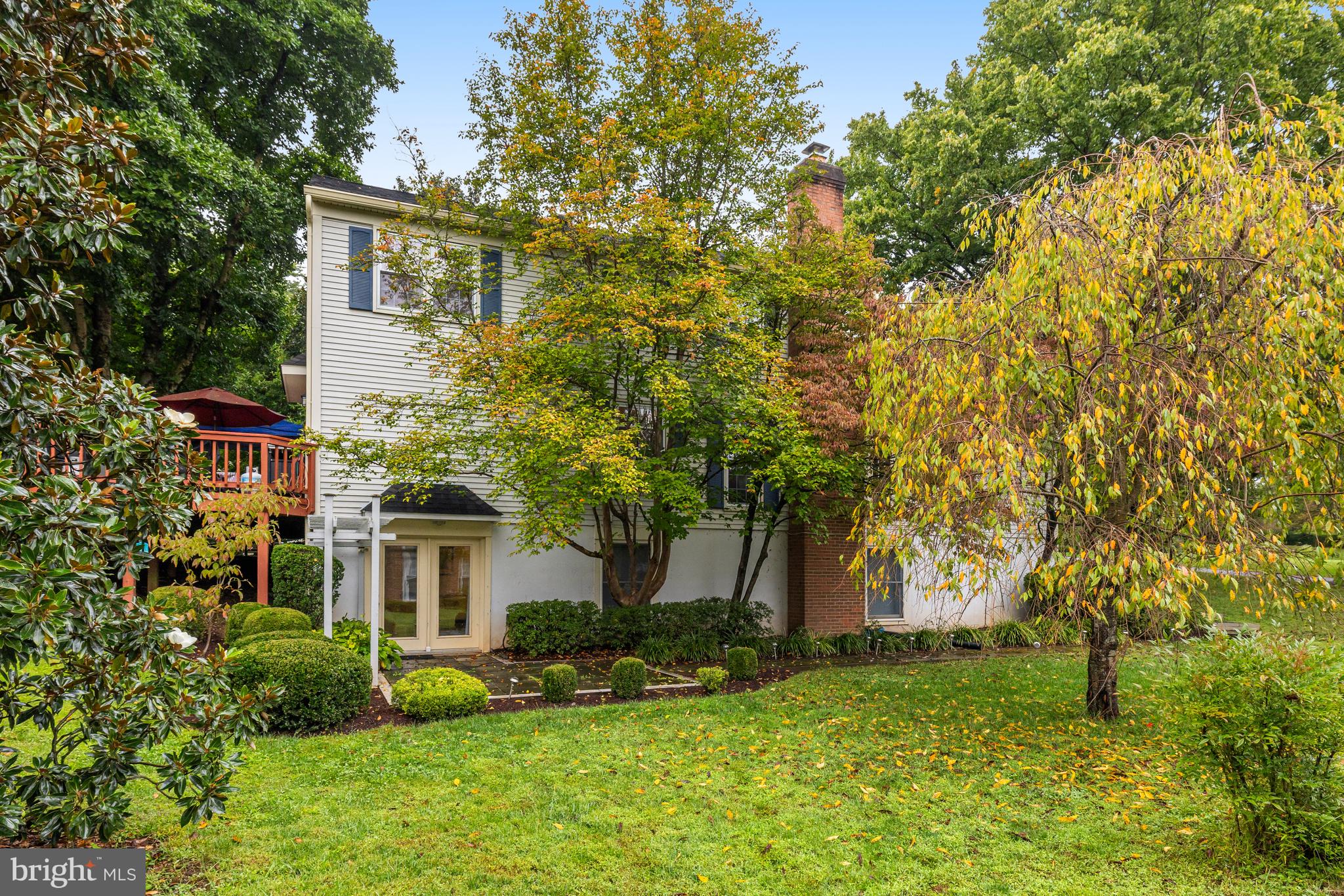 1033 Riva Ridge Drive Great Falls, VA 22066 - Photo 7 of 26 0.47 Acre Lot with Fully Fenced Backyard