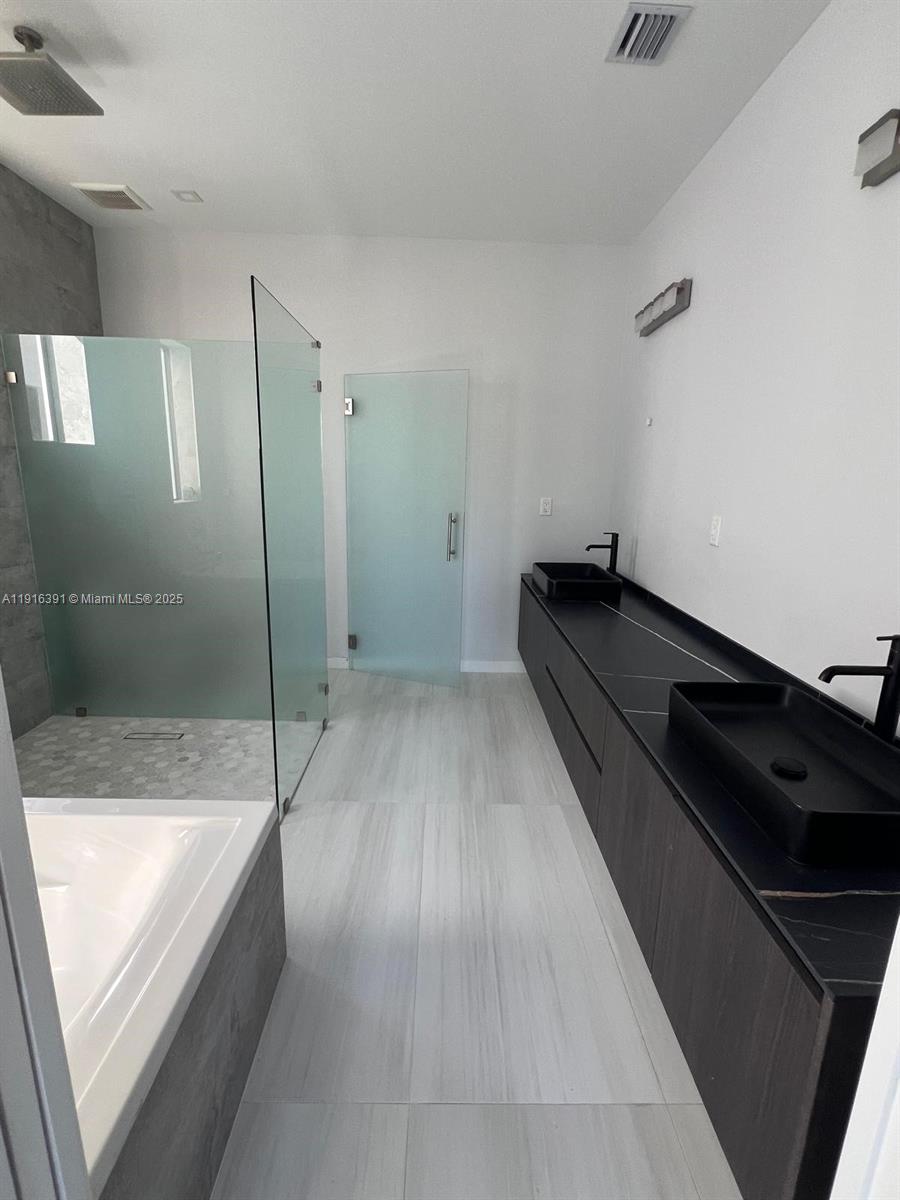 1531 Southwest 22nd Terrace Miami, FL 33145 - Photo 22 of 29