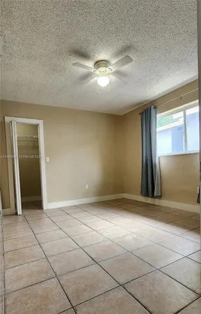 $4,400 | 880 East 26th Street, Hialeah, FL 33013