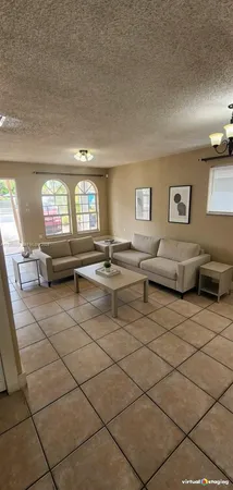 $4,400 | 880 East 26th Street, Hialeah, FL 33013