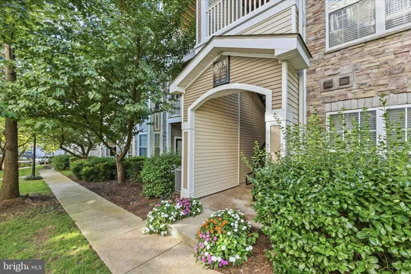 $367,000 | 503 Sunset View Terrace Southeast, Unit 404, Leesburg, VA 20175