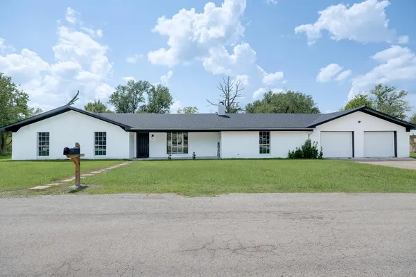 $246,000 | 204 Lilly Drive, Elkhart, TX 75839