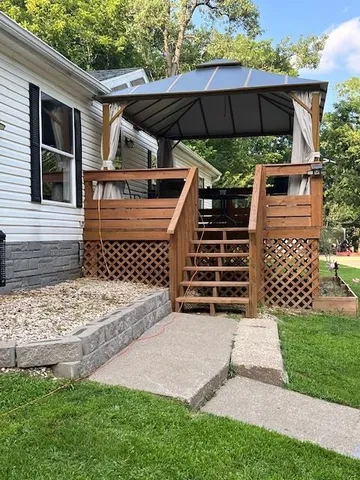 $295,000 | 1862 Village Creek Drive, Lansing, IA 52151