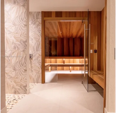 a view of walk in closet