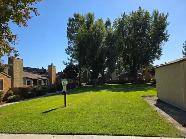 $149,000 | 5145 East Lane Avenue, Unit 252, Fresno, CA 93727