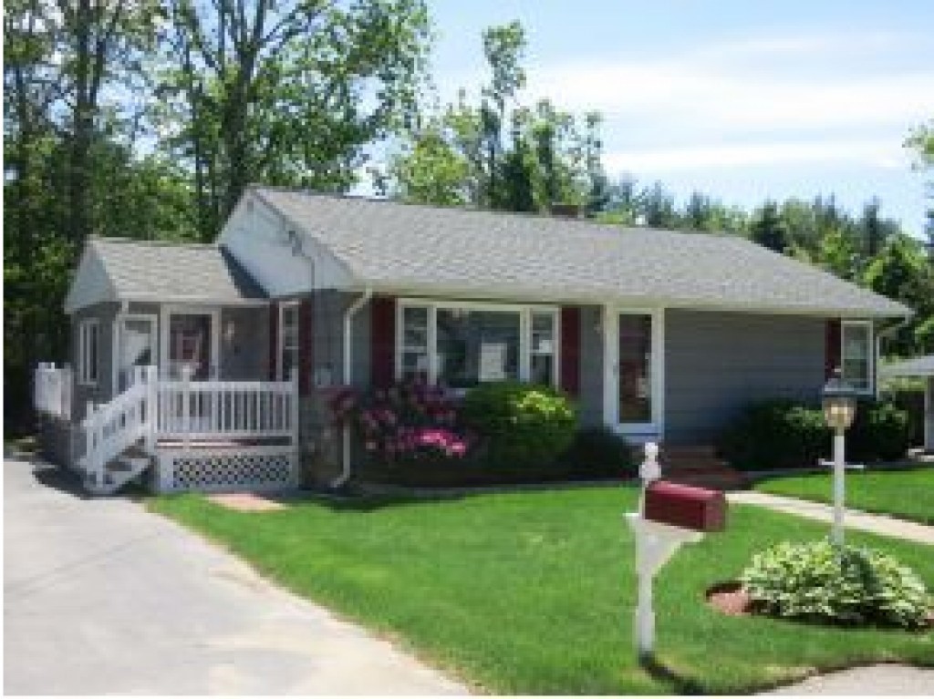 5 Ruth Street Bedford, NH 03110 - Photo 1 of 30