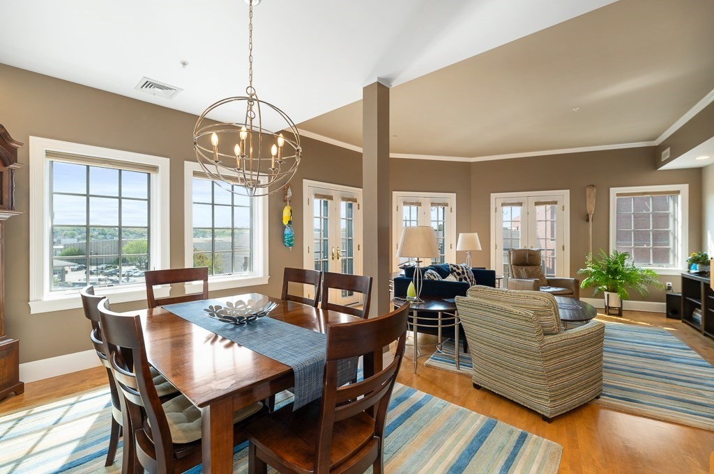 196 Main Street, Unit 2 Gloucester, MA 01930 - Photo 2 of 22
