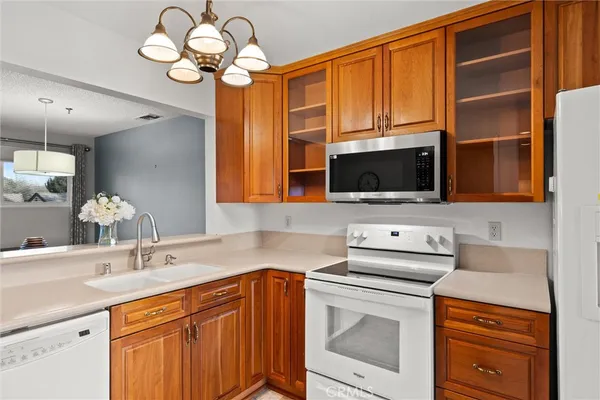 $319,000 | 5 Valley Lake Commons, Chico, CA 95928