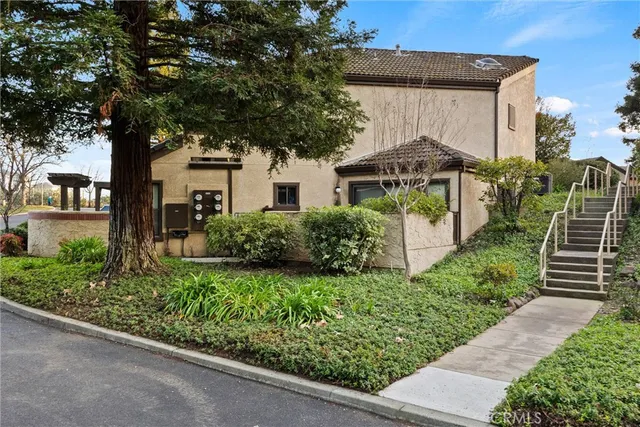 $319,000 | 5 Valley Lake Commons, Chico, CA 95928