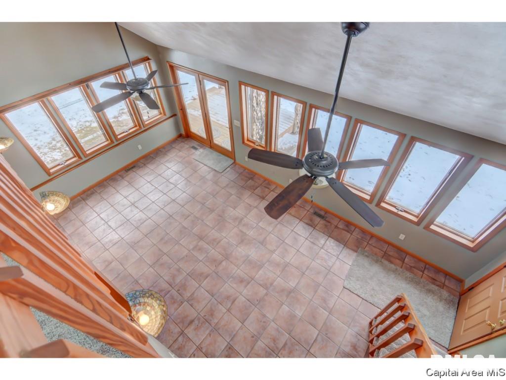 3275 Young Road Mechanicsburg, IL 62545 - Photo 16 of 36 Gallery Image 16