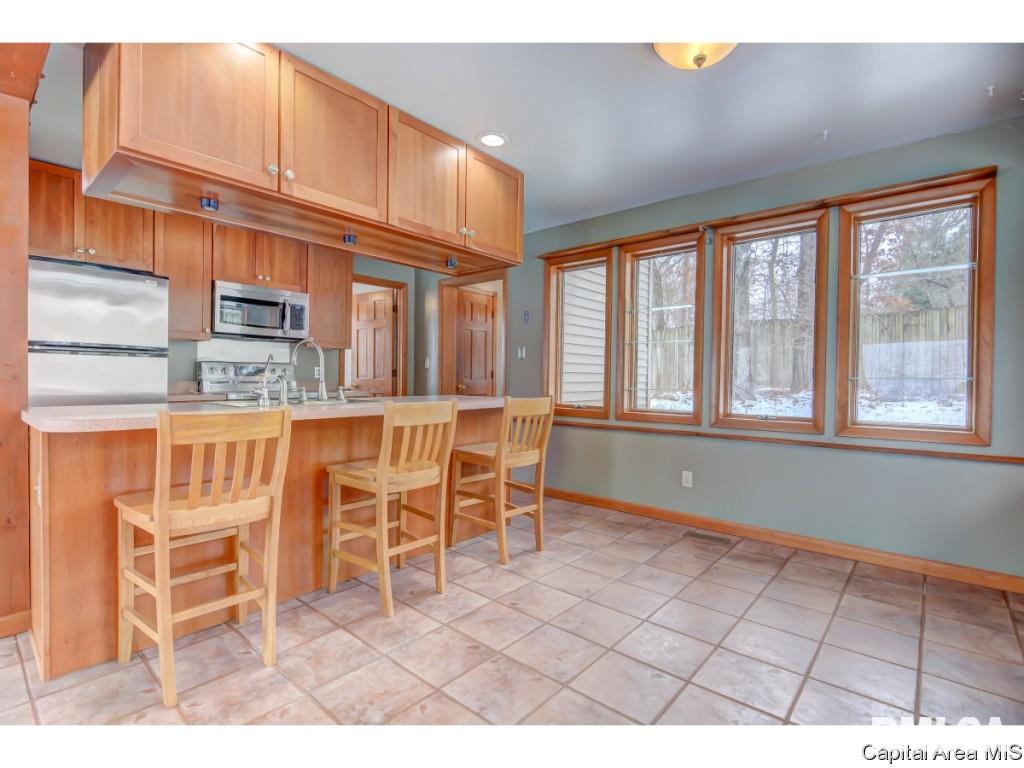3275 Young Road Mechanicsburg, IL 62545 - Photo 6 of 36 Gallery Image 6