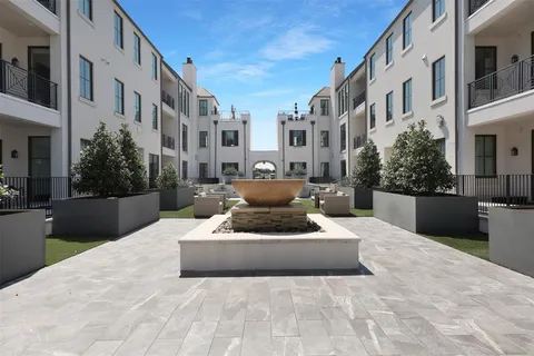 $1,065,720 | 5270 Town And Country Boulevard, Unit 311, Frisco, TX 75034