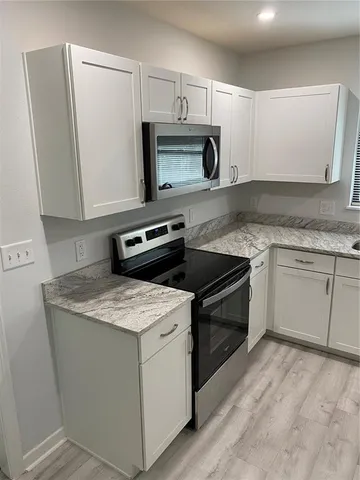 $2,850 | 727 27th Avenue South, St. Petersburg, FL 33705