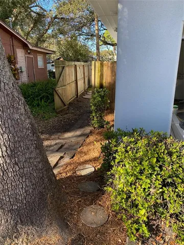 $2,850 | 727 27th Avenue South, St. Petersburg, FL 33705