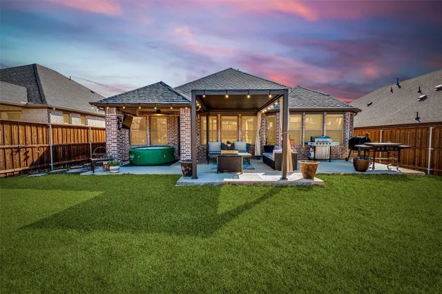 $2,900 | 10636 Enchanted Rock Way, Fort Worth, TX 76126