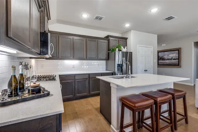 $2,900 | 10636 Enchanted Rock Way, Fort Worth, TX 76126