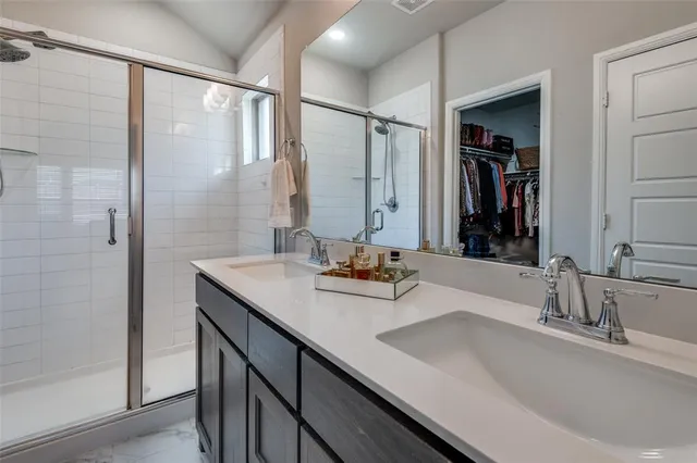 $2,900 | 10636 Enchanted Rock Way, Fort Worth, TX 76126