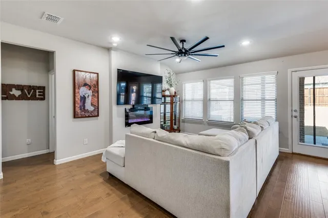 $2,900 | 10636 Enchanted Rock Way, Fort Worth, TX 76126