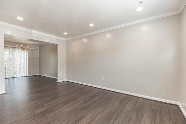 $2,475 | 1652 Willowwood Court, Hyattsville, MD 20785