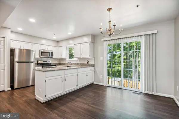 $2,475 | 1652 Willowwood Court, Hyattsville, MD 20785
