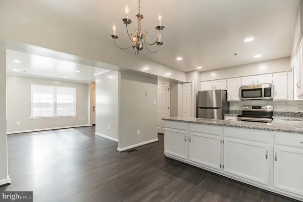 $2,475 | 1652 Willowwood Court, Hyattsville, MD 20785