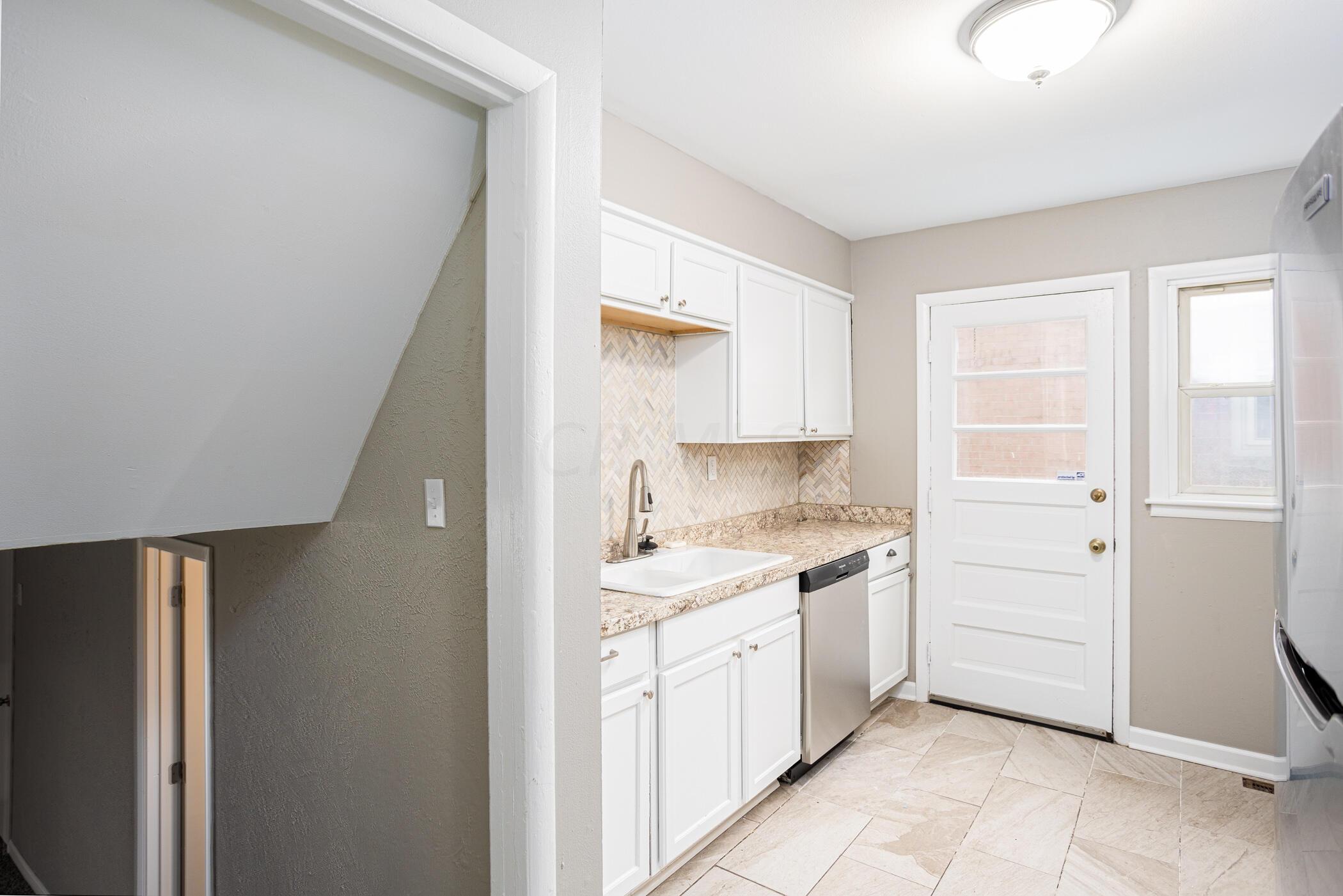 1609 Courtright Road Columbus, OH 43227 - Photo 32 of 51 Gallery Image 32