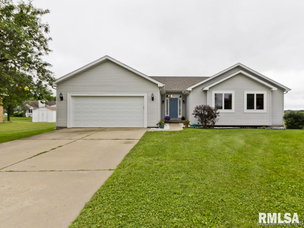 803 Bitterroot Drive Athens, IL 62613 - Photo 1 of 28 Gallery Image 1