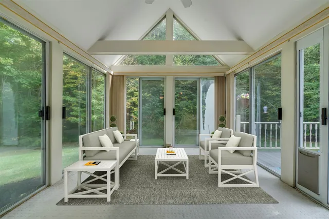 $614,900 | 40 Stratham Green Road, Stratham, NH 03885