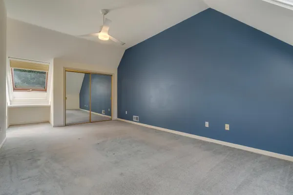 $560,000 | 40 Stratham Green Road, Stratham, NH 03885